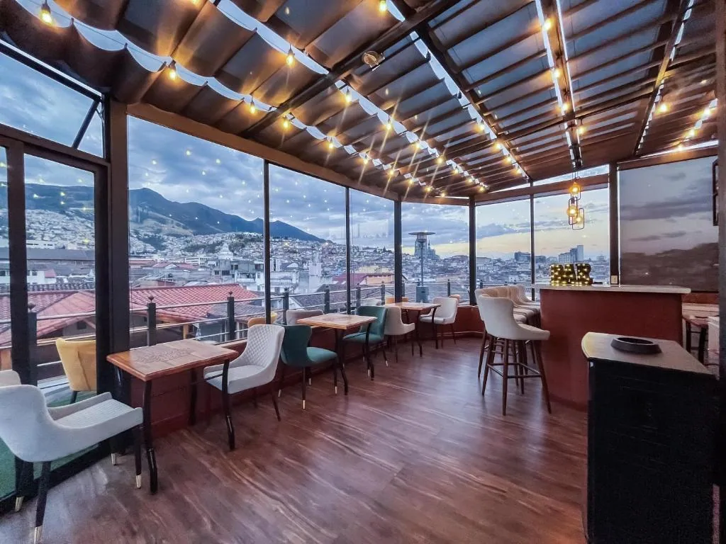 Hotel & Rooftop King Experience by David, photo 4